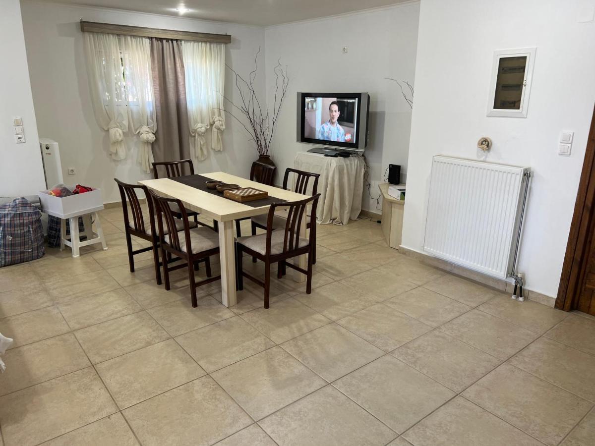 Apartment In Salamina With Garden & Sea View Selinia Luaran gambar