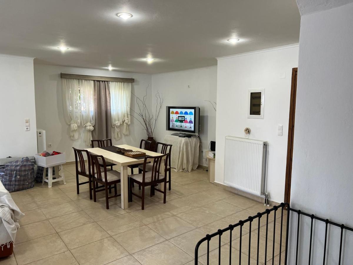 Apartment In Salamina With Garden & Sea View Selinia Luaran gambar