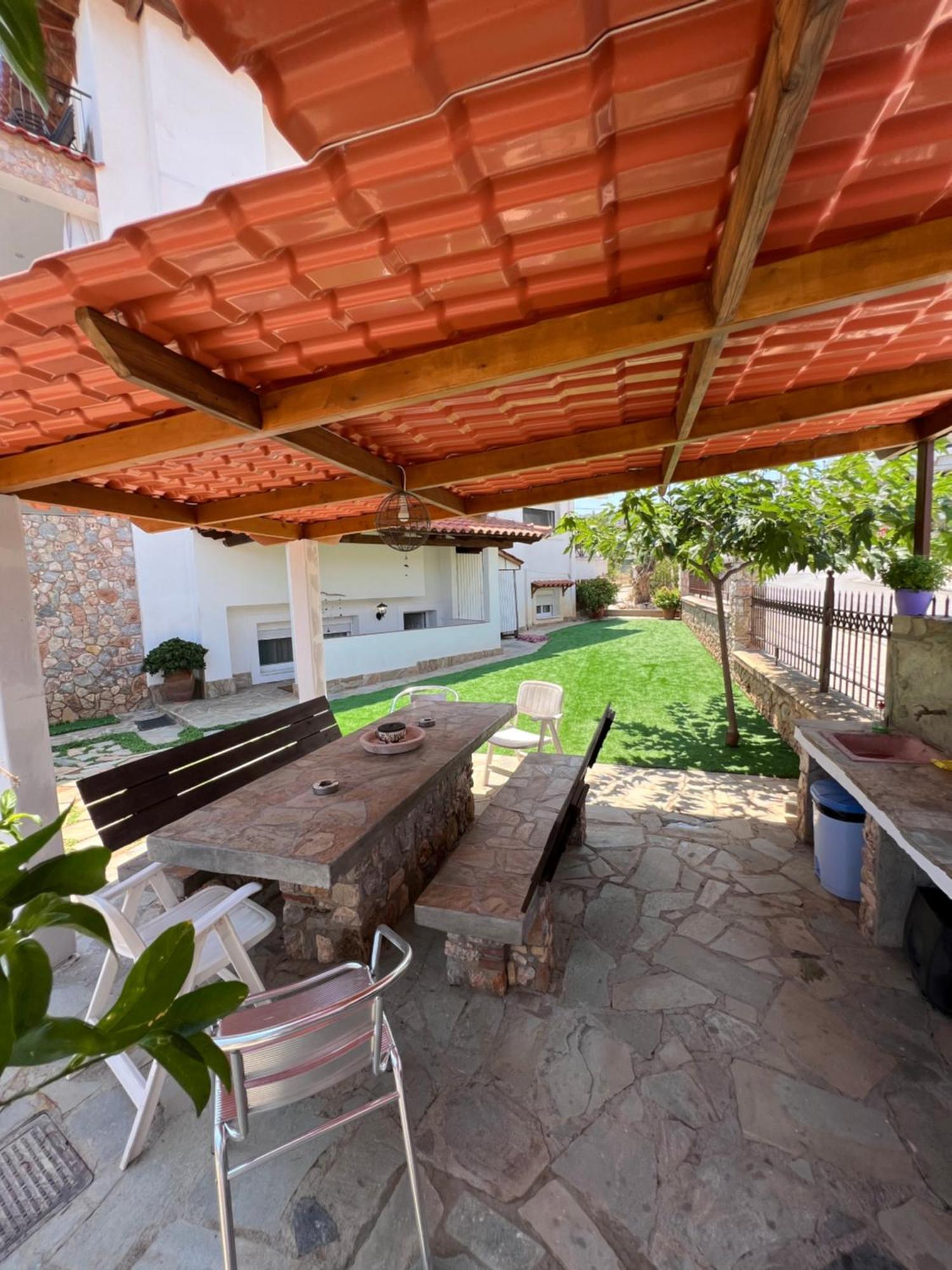 Apartment In Salamina With Garden & Sea View Selinia Luaran gambar