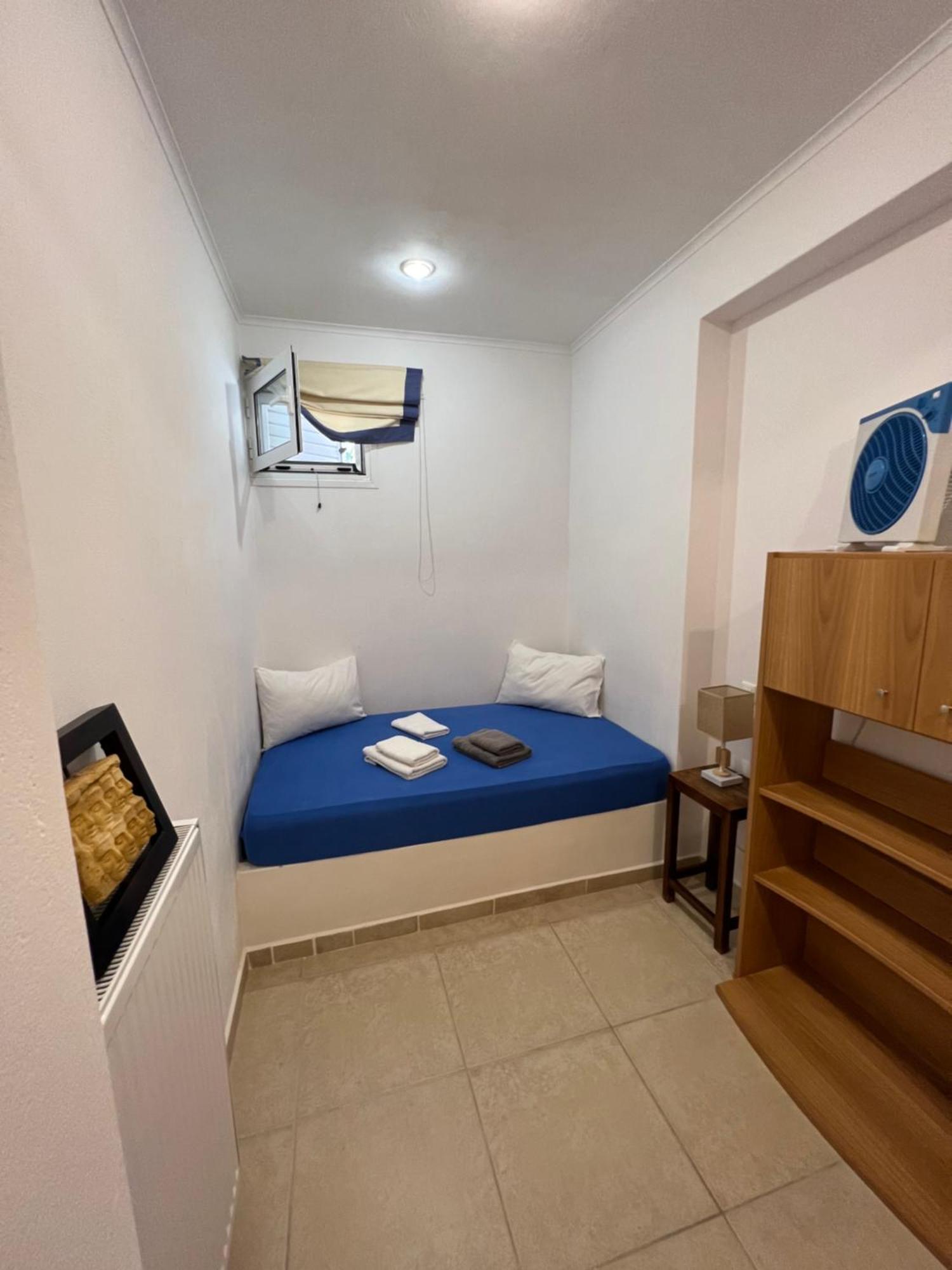 Apartment In Salamina With Garden & Sea View Selinia Luaran gambar